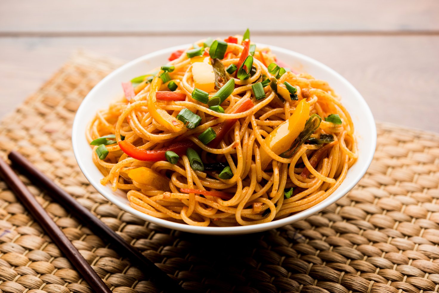 Schezwan or veg hakka noodles